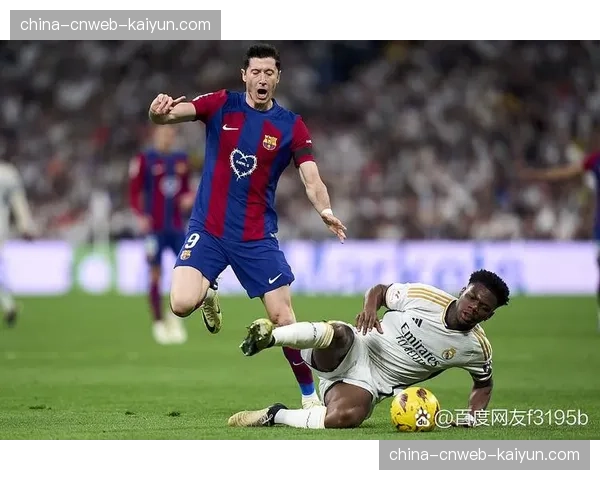 西甲速报：巴萨1-0小胜赫塔菲，16岁小将库巴西打入制胜球