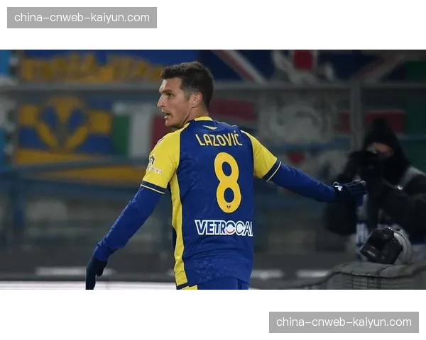 维罗纳队长法拉奥尼接受专访，谈球队保级心态与更衣室领袖作用